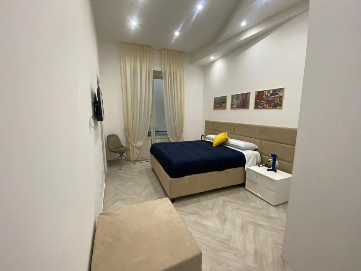 Hotel Flo' à Naples Extérieur photo