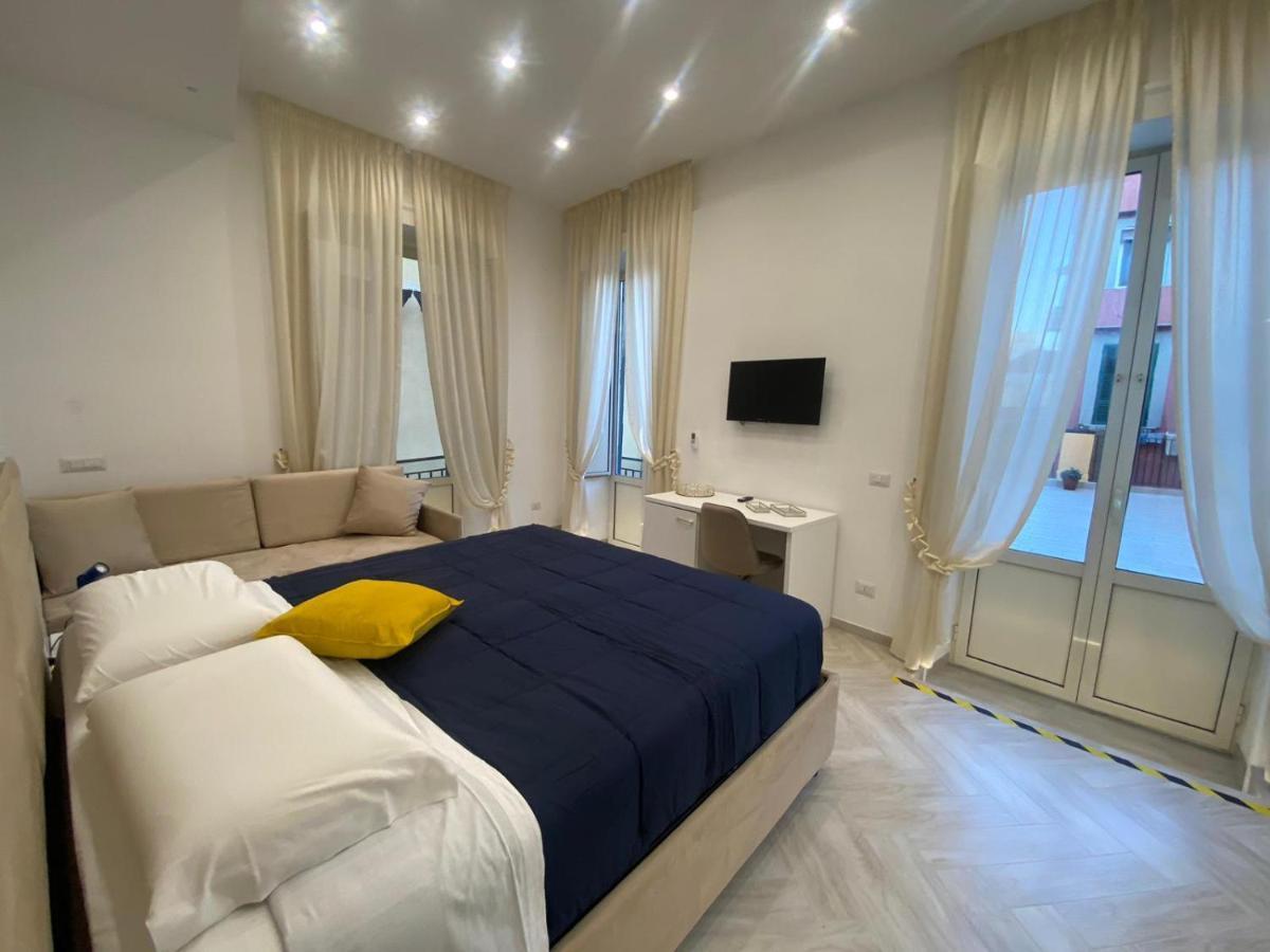 Hotel Flo' à Naples Extérieur photo