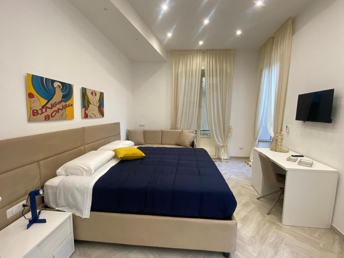 Hotel Flo' à Naples Extérieur photo
