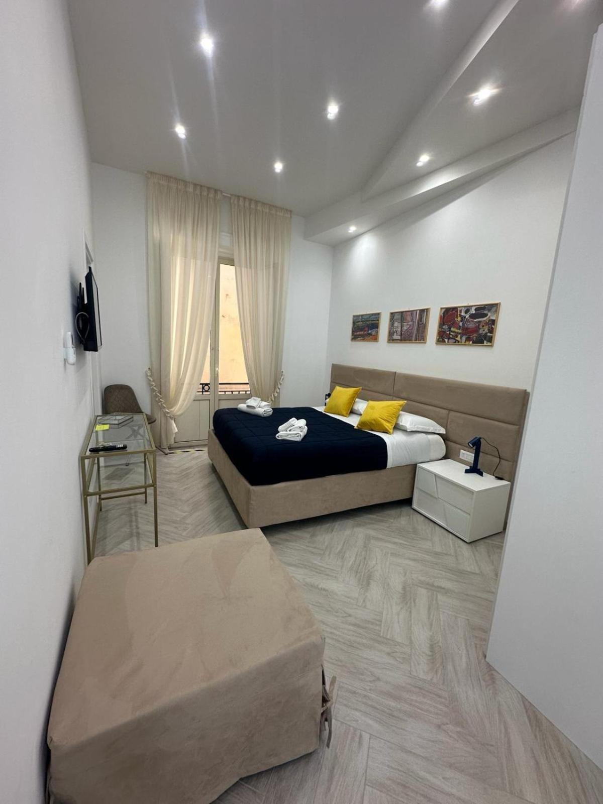 Hotel Flo' à Naples Extérieur photo