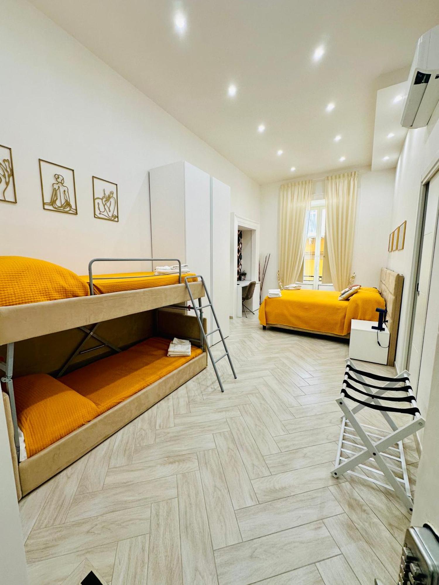 Hotel Flo' à Naples Extérieur photo
