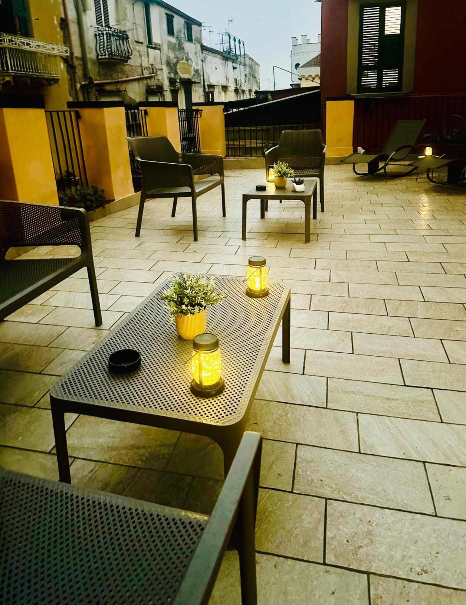 Hotel Flo' à Naples Extérieur photo
